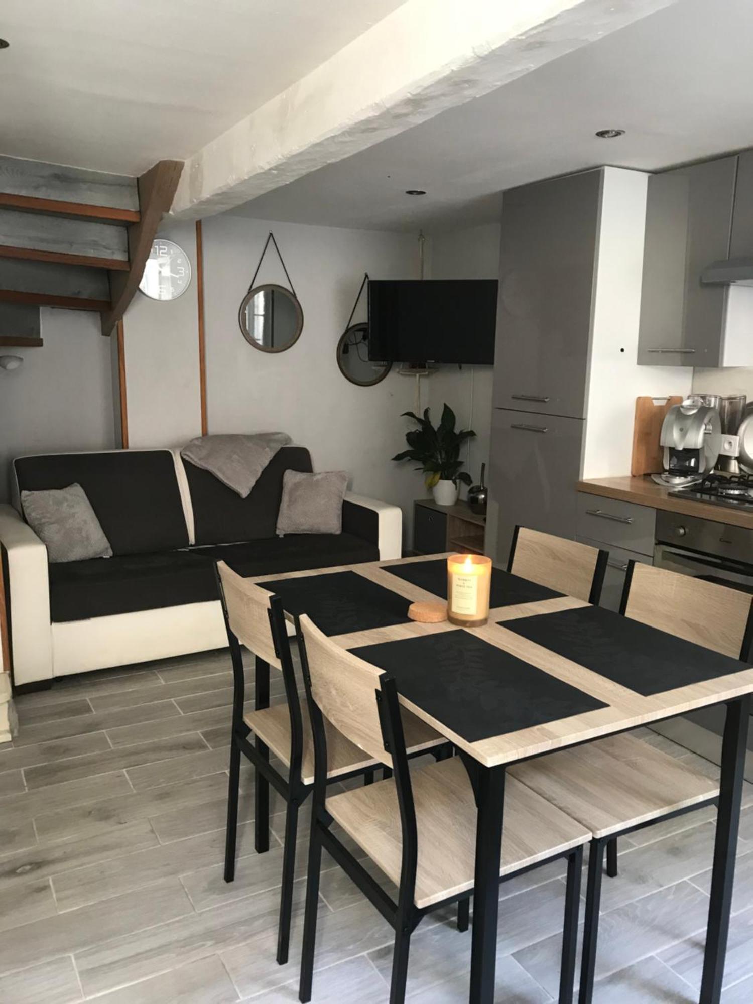 Petite Maison Chaleureuse Richelieu Luaran gambar